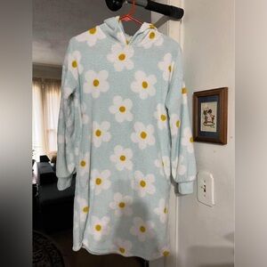 Art Class Cozy Sleepwear with Yellow Accents